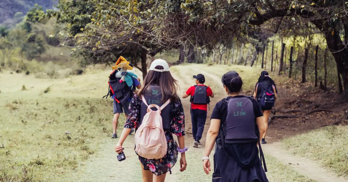 10 Consejos Esenciales para Viajar de Manera Sostenible
