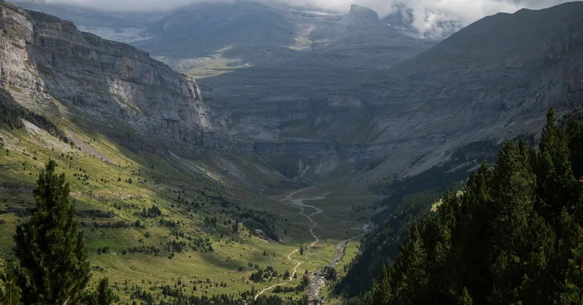 Las Mejores Rutas de Senderismo en los Pirineos