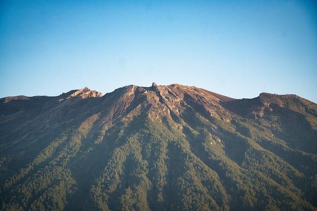 10 Consejos para Escoger el Calzado Ideal para Aventura